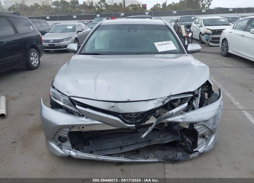 2020 TOYOTA CAMRY LE VIN: 4T1C11AK2LU962261