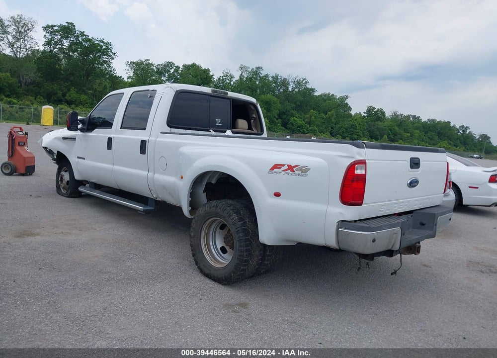 2005 FORD F-350 LARIAT/XL/XLT VIN: 1FTWW33PX5ED22335