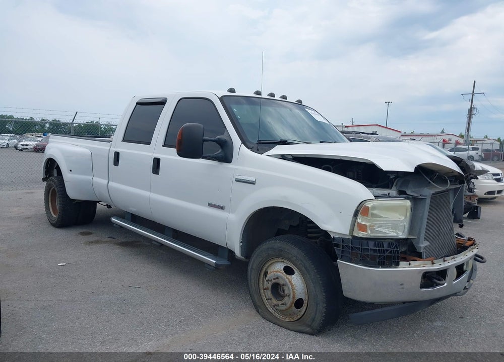 2005 FORD F-350 LARIAT/XL/XLT VIN: 1FTWW33PX5ED22335