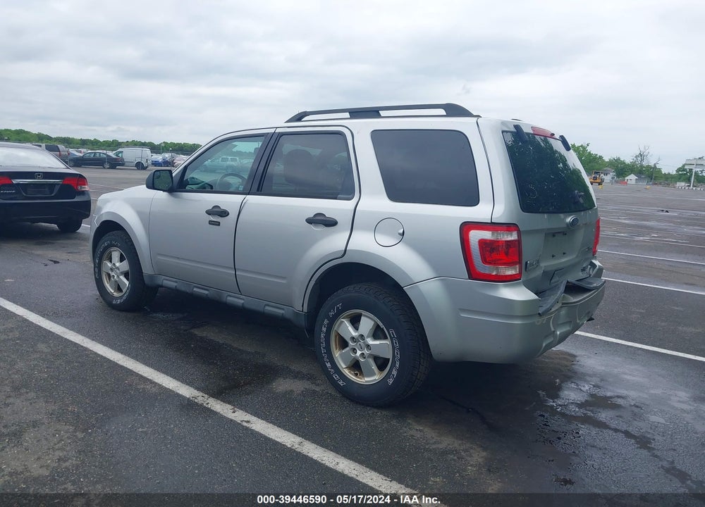 2010 FORD ESCAPE XLT VIN: 1FMCU9DG7AKD06868