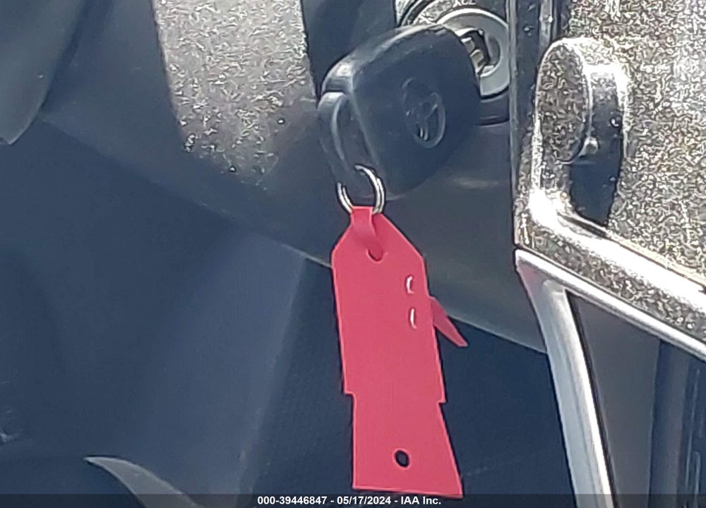 2019 TOYOTA COROLLA LE VIN: 5YFBURHE8KP857791