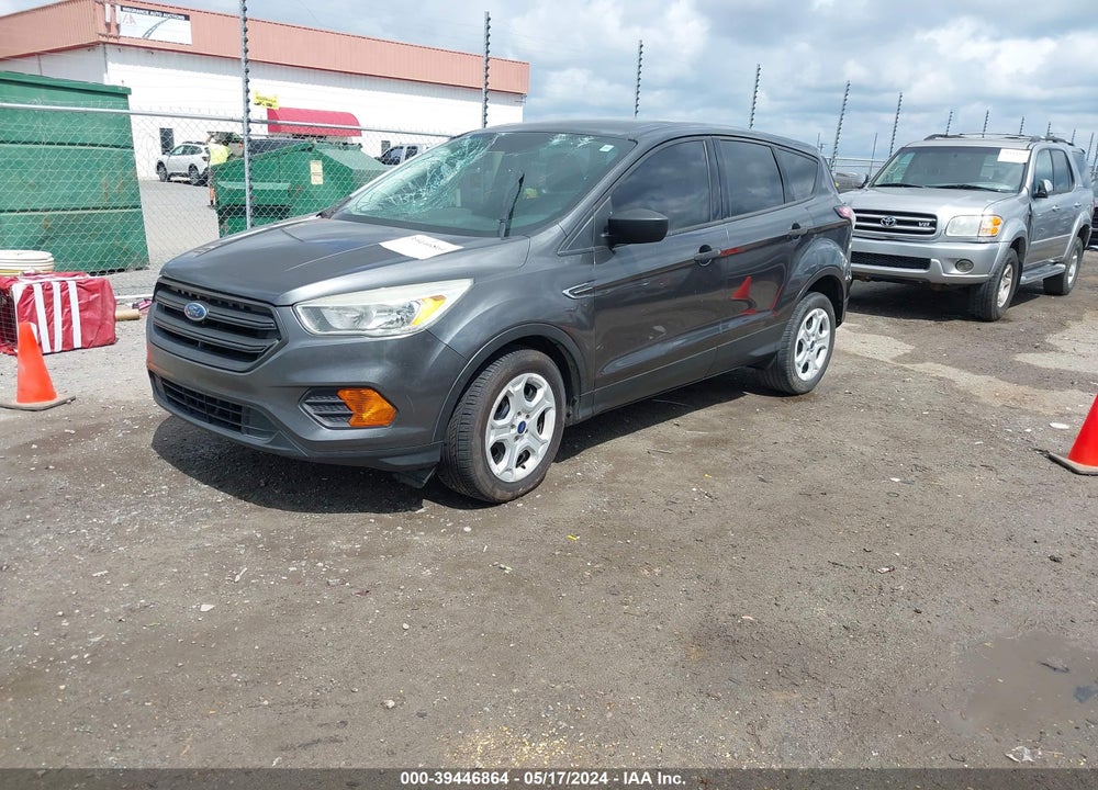 2017 FORD ESCAPE VIN: 1FMCU0F73HUC43582