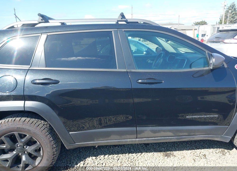 2014 JEEP CHEROKEE TRAILHAWK VIN: 1C4PJMBS1EW212220