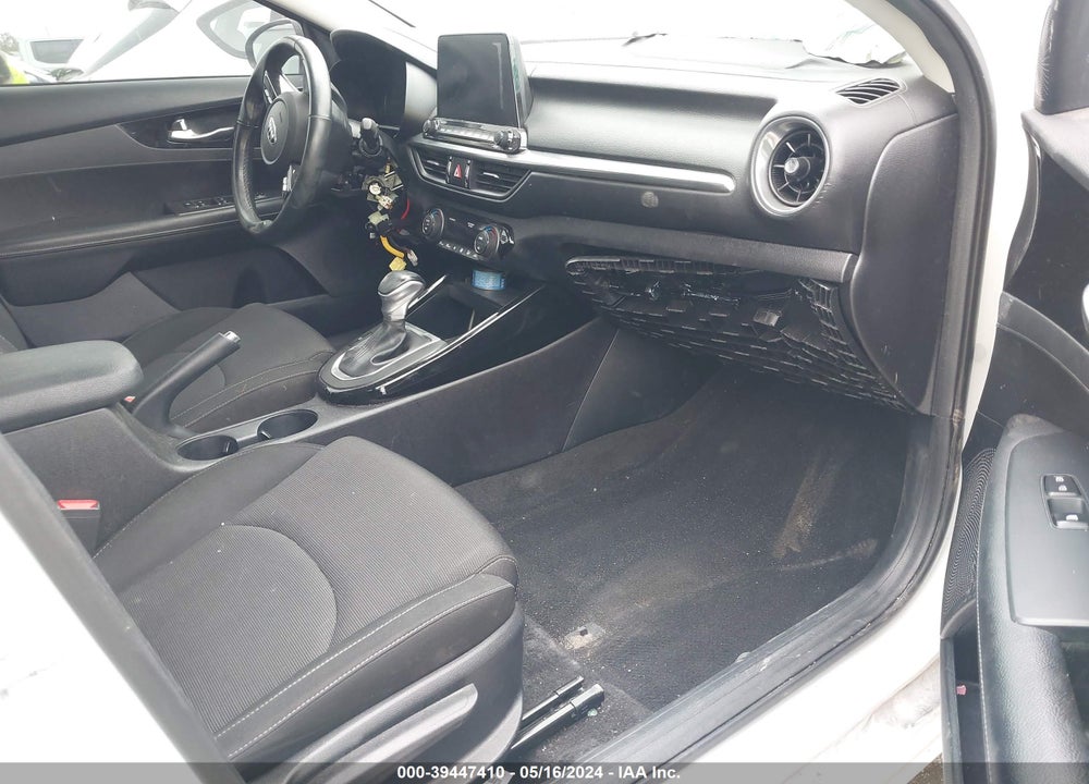 2019 KIA FORTE S VIN: 3KPF34AD5KE088211