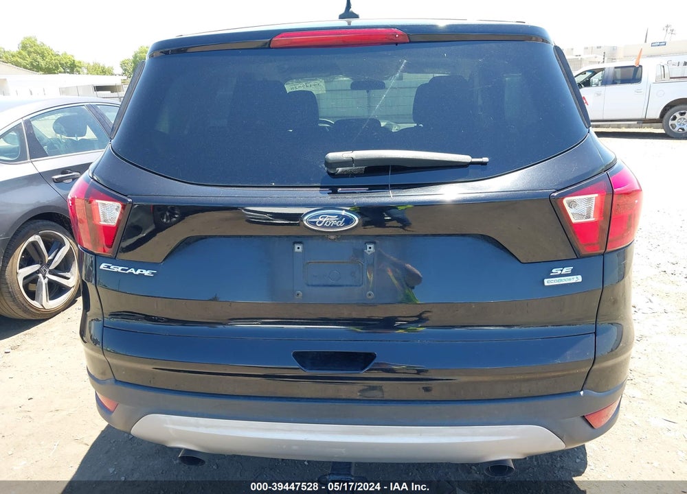 2019 FORD ESCAPE SE VIN: 1FMCU0GD4KUB06856