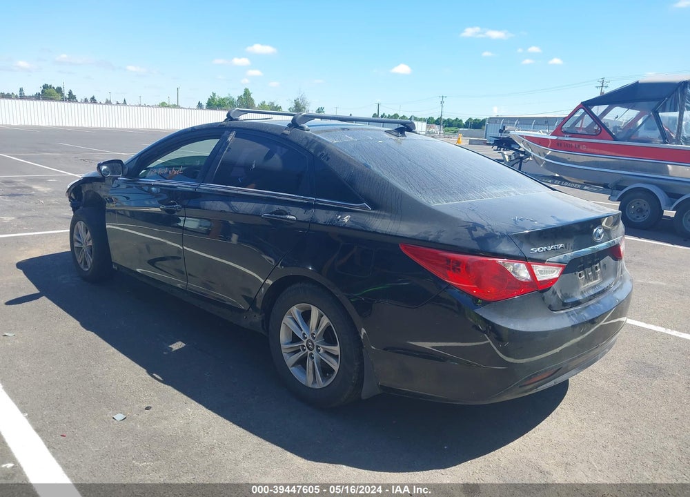 2013 HYUNDAI SONATA GLS VIN: 5NPEB4ACXDH692101