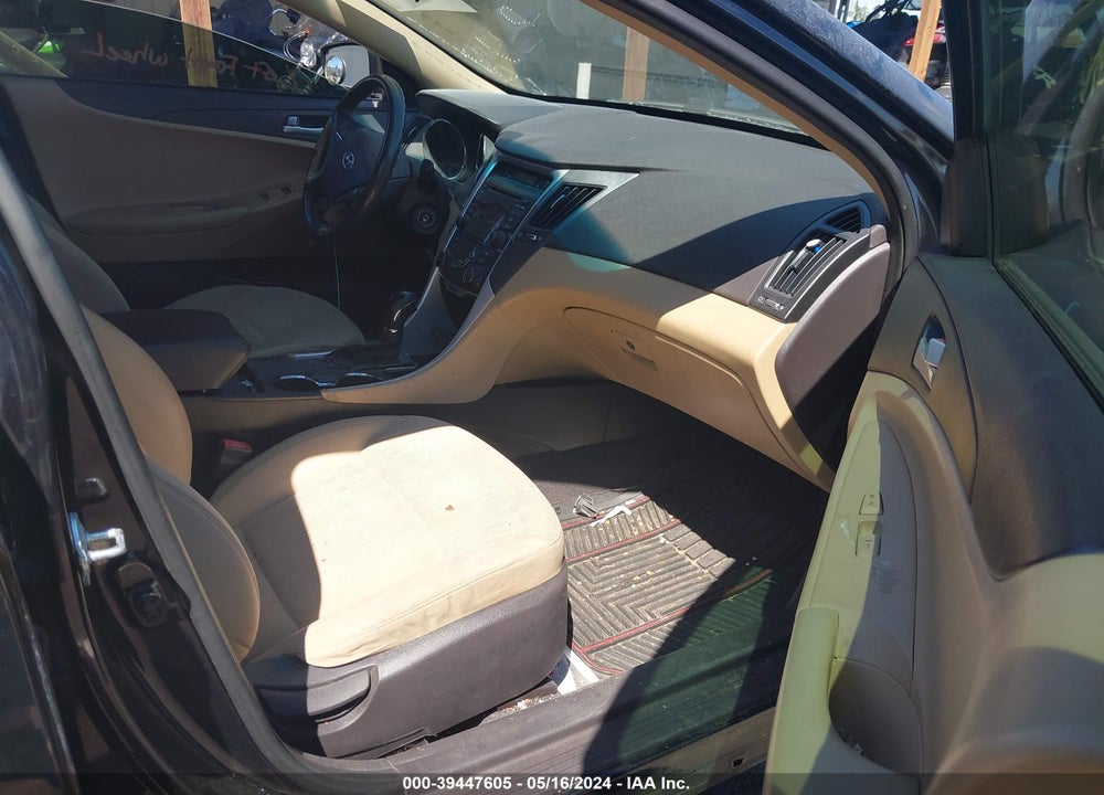 2013 HYUNDAI SONATA GLS VIN: 5NPEB4ACXDH692101