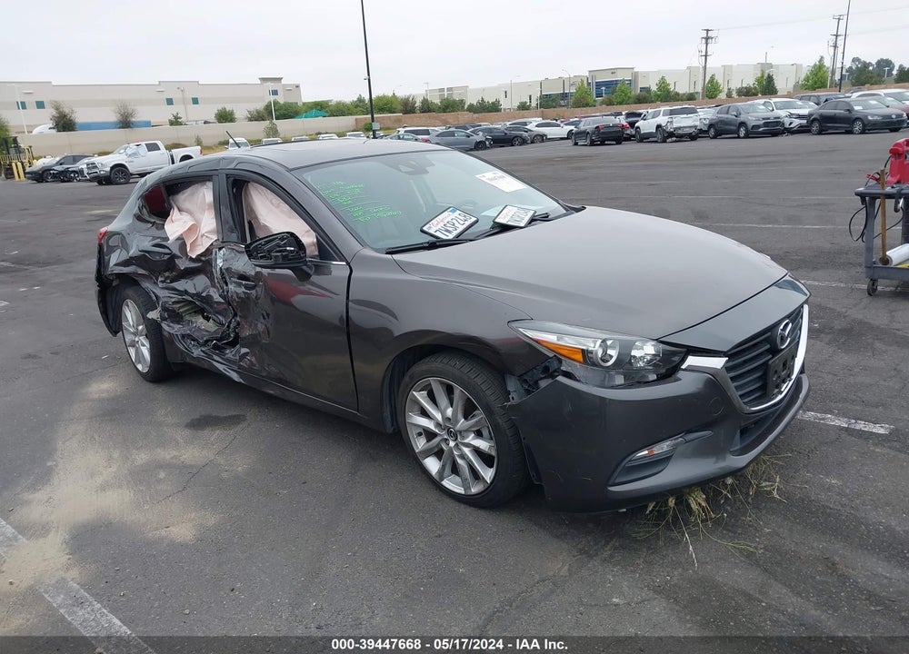 2017 MAZDA 3 TOURING 2.5 VIN: 3MZBN1L33HM150597