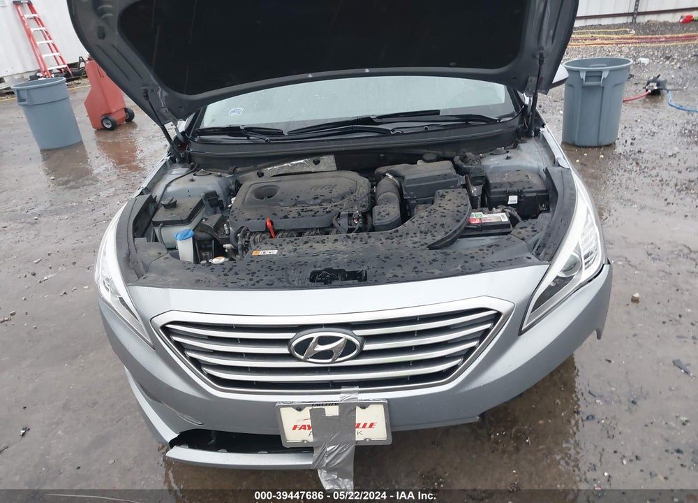 2015 HYUNDAI SONATA SE VIN: 5NPE24AFXFH153457