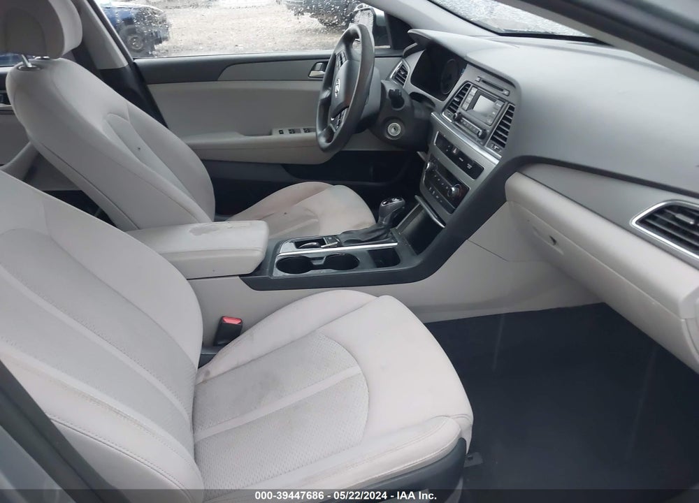 2015 HYUNDAI SONATA SE VIN: 5NPE24AFXFH153457