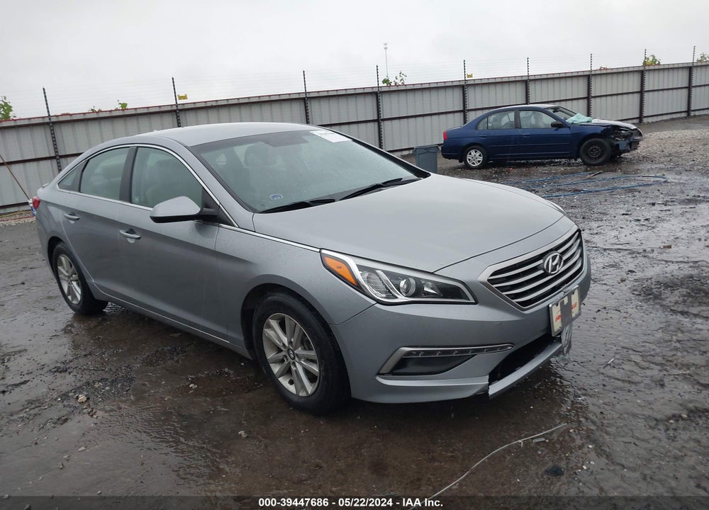 2015 HYUNDAI SONATA SE VIN: 5NPE24AFXFH153457