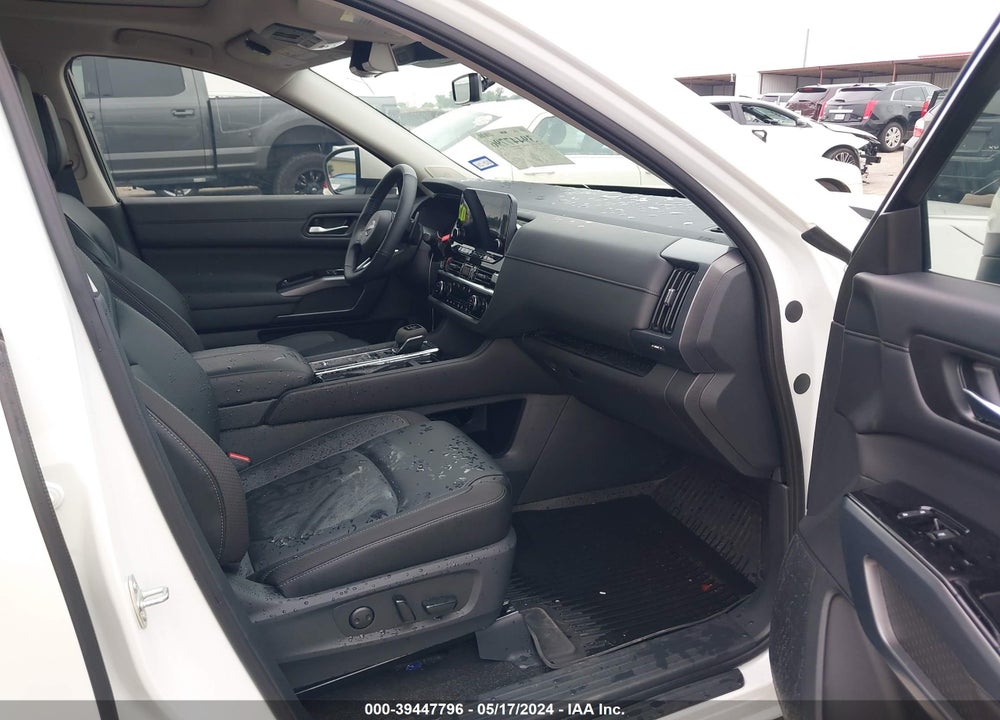 2024 NISSAN PATHFINDER SL FWD VIN: 5N1DR3CB3RC220987