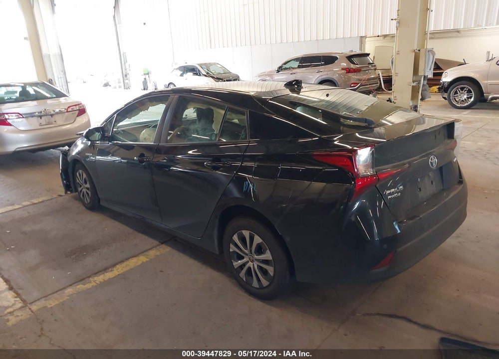2020 TOYOTA PRIUS LE AWD-E VIN: JTDL9RFU0L3020544