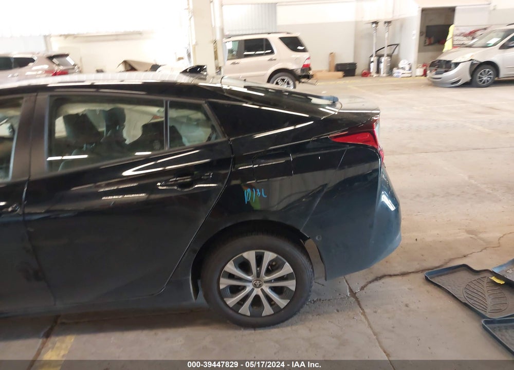 2020 TOYOTA PRIUS LE AWD-E VIN: JTDL9RFU0L3020544