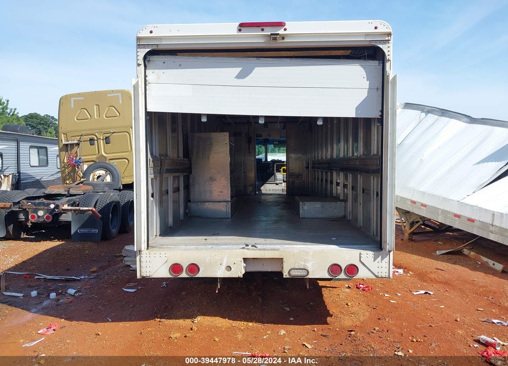 2011 WORKHORSE CUSTOM CHASSIS COMMERCIAL CHASSIS W62 VIN: 5B4MFG2E0B3446433