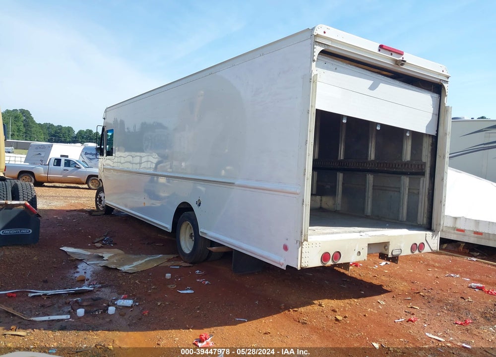 2011 WORKHORSE CUSTOM CHASSIS COMMERCIAL CHASSIS W62 VIN: 5B4MFG2E0B3446433