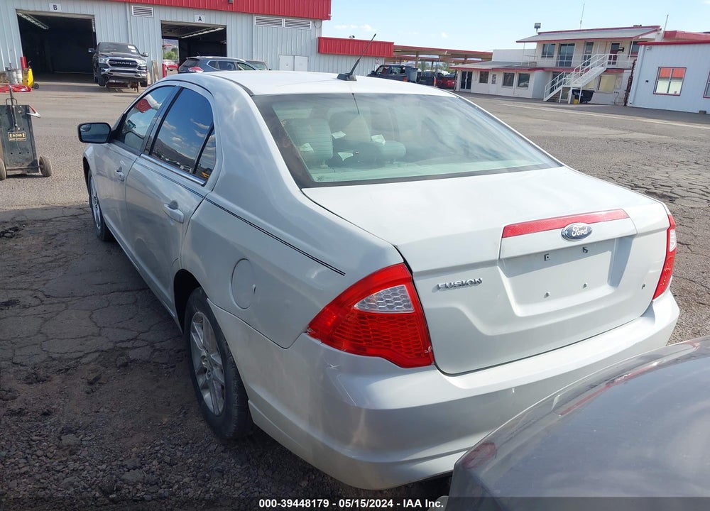 2011 FORD FUSION S VIN: 3FAHP0GA8BR256764