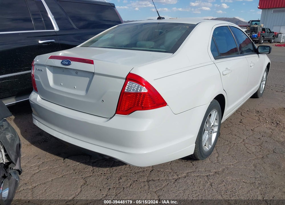 2011 FORD FUSION S VIN: 3FAHP0GA8BR256764
