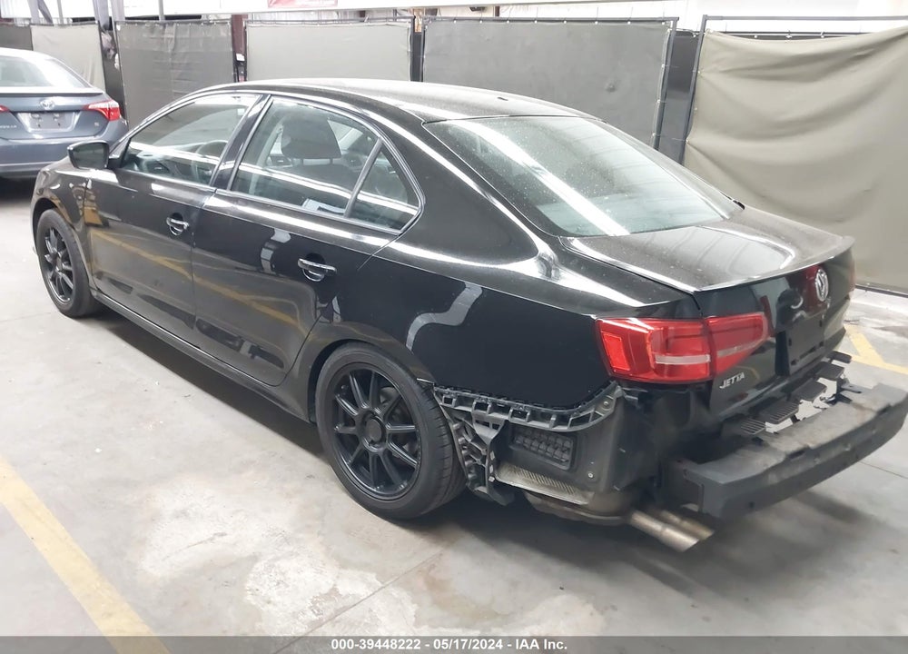 2015 VOLKSWAGEN JETTA 2.0L S VIN: 3VW2K7AJ1FM253902