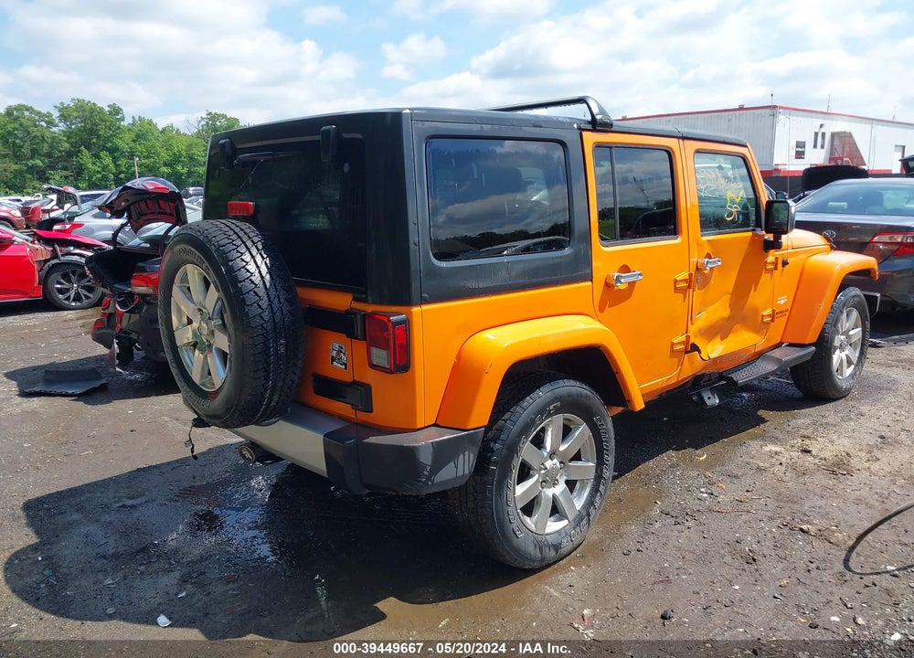 2013 JEEP WRANGLER UNLIMITED SAHARA VIN: 1C4HJWEG8DL551094