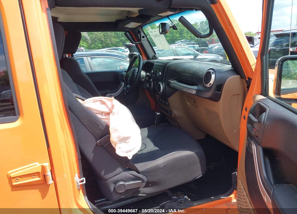 2013 JEEP WRANGLER UNLIMITED SAHARA VIN: 1C4HJWEG8DL551094