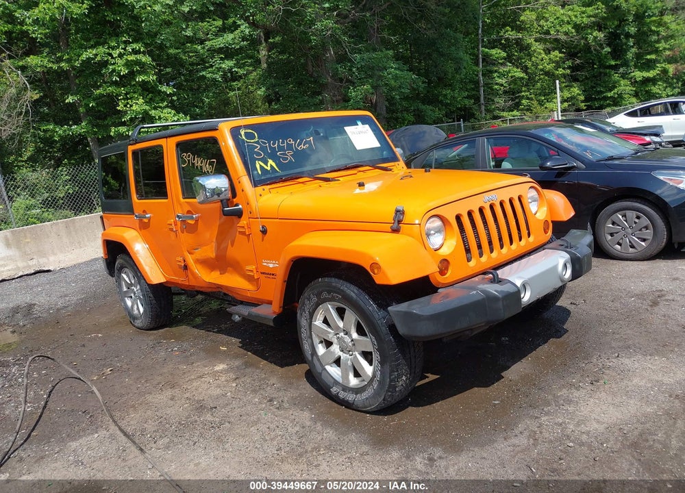 2013 JEEP WRANGLER UNLIMITED SAHARA VIN: 1C4HJWEG8DL551094