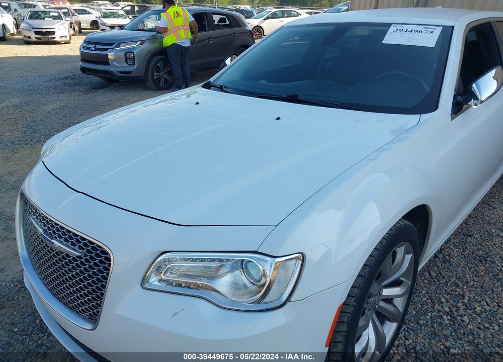 2018 CHRYSLER 300 TOURING VIN: 2C3CCAAG5JH341854