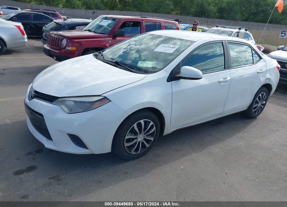 2015 TOYOTA COROLLA LE VIN: 5YFBURHE4FP291358