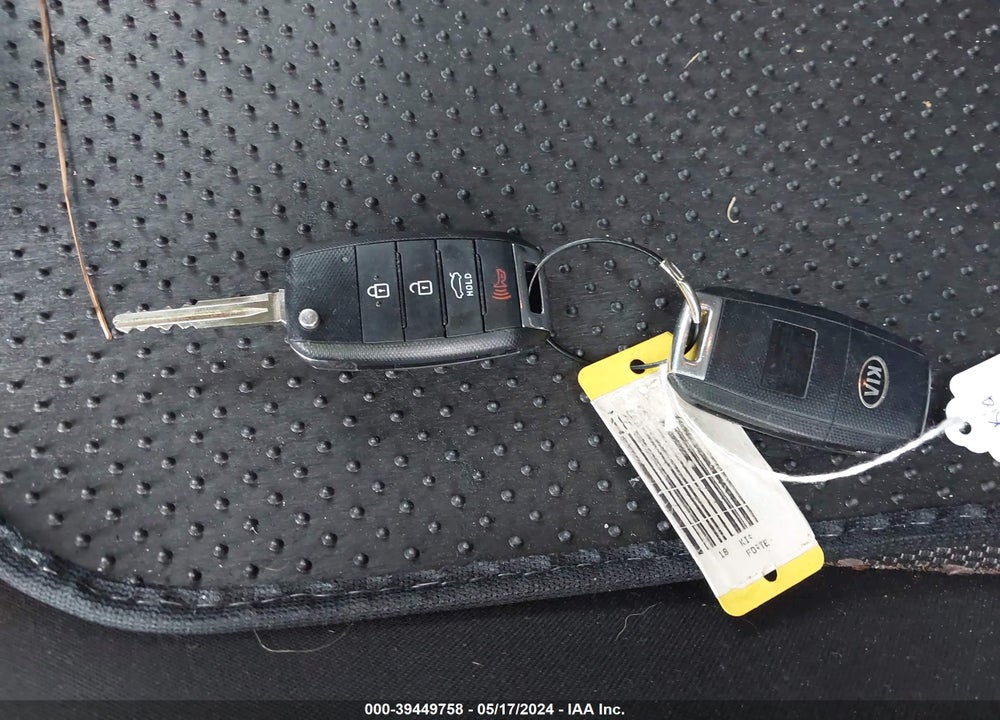 2018 KIA FORTE LX VIN: 3KPFK4A78JE191859