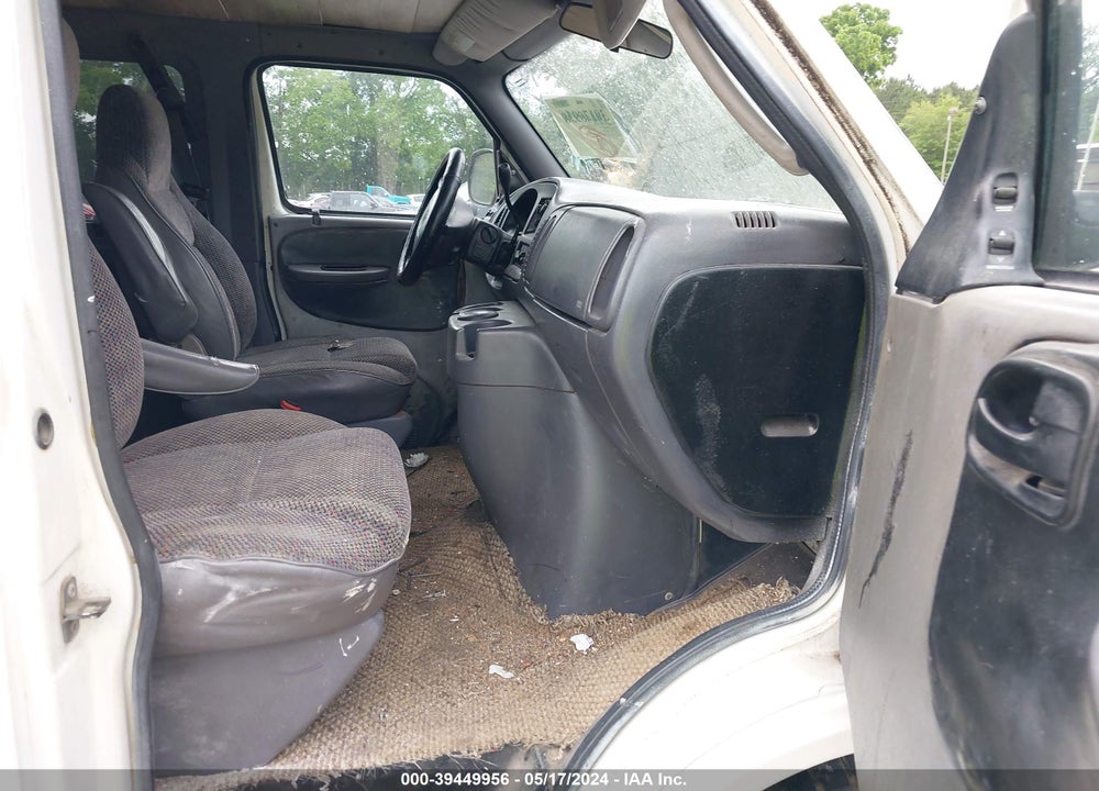 1998 DODGE RAM WAGON 3500 VALUE VIN: 2B5WB35Y2WK135193