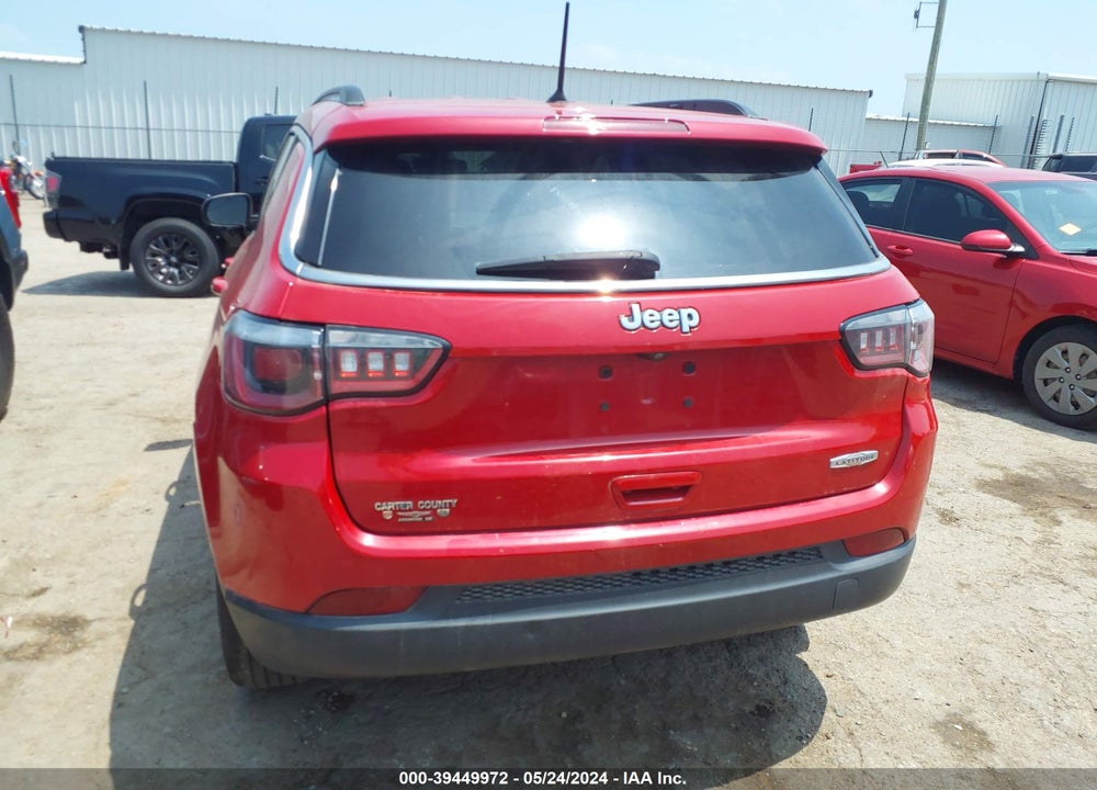 2018 JEEP COMPASS LATITUDE FWD VIN: 3C4NJCBB2JT468657