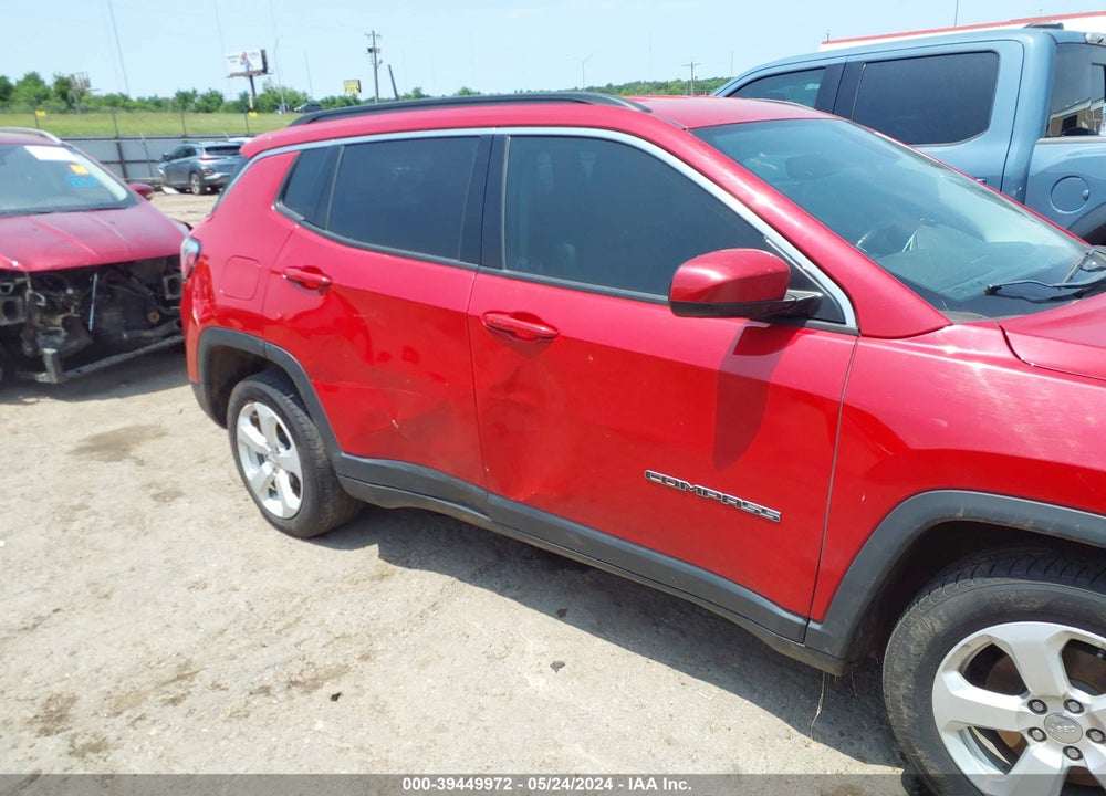 2018 JEEP COMPASS LATITUDE FWD VIN: 3C4NJCBB2JT468657