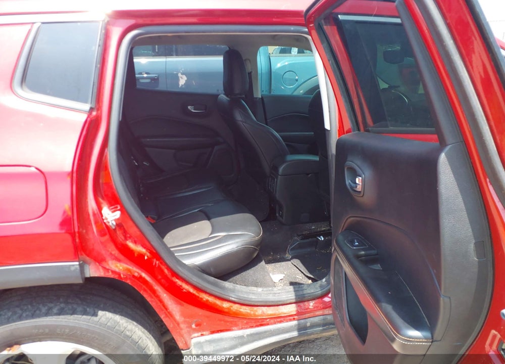 2018 JEEP COMPASS LATITUDE FWD VIN: 3C4NJCBB2JT468657