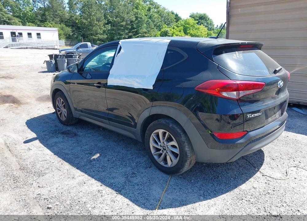 2016 HYUNDAI TUCSON SE VIN: KM8J23A49GU042392