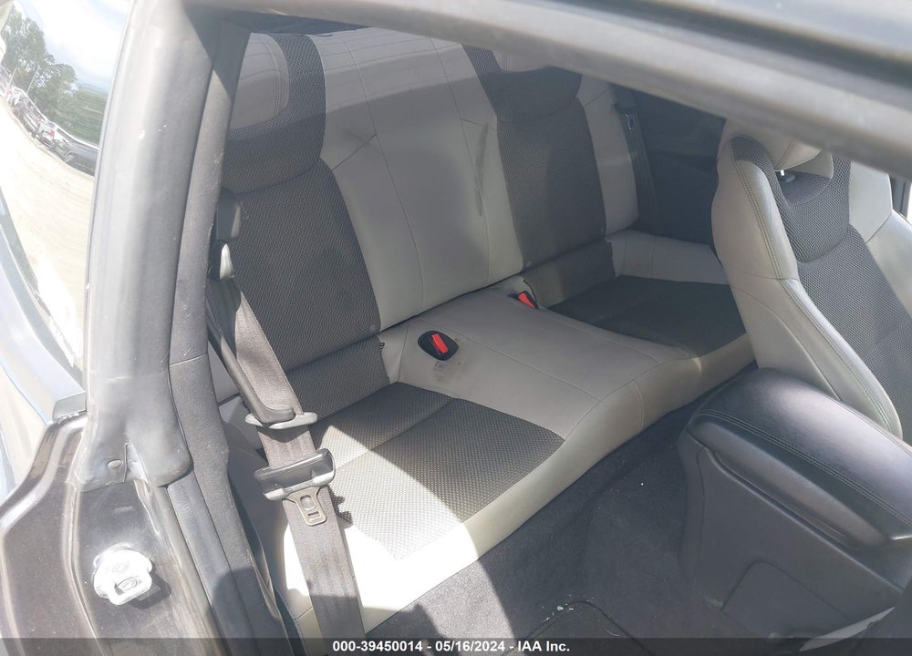 2015 HYUNDAI GENESIS 3.8 BASE VIN: KMHHT6KJ9FU128057