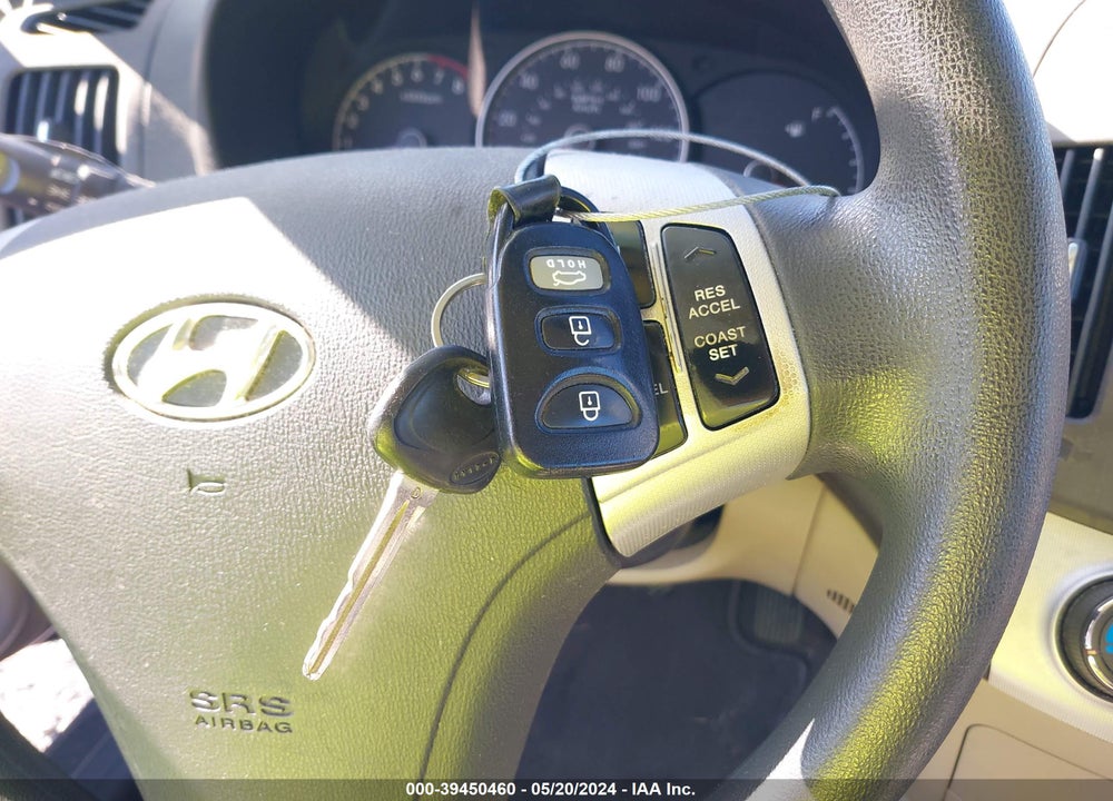 2009 HYUNDAI ELANTRA GLS VIN: KMHDU46D19U746059