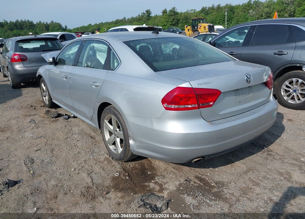 2013 VOLKSWAGEN PASSAT 2.5L SE VIN: 1VWBP7A34DC092527