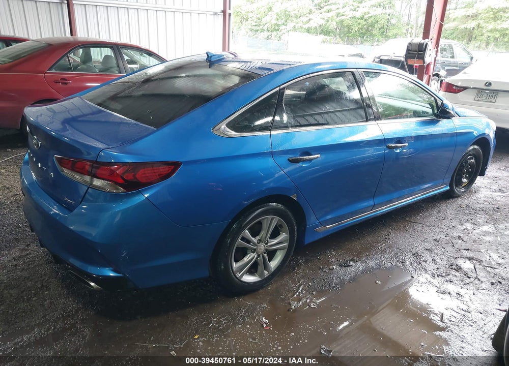 2018 HYUNDAI SONATA SPORT VIN: 5NPE34AF2JH617878