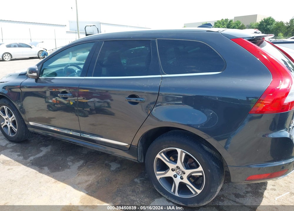 2015 VOLVO XC60 T6 VIN: YV4902RK8F2731602