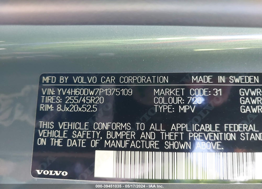 2023 VOLVO XC60 RECHARGE PLUG-IN HYBRID T8 PLUS DARK THEME VIN: YV4H60DW7P1375109