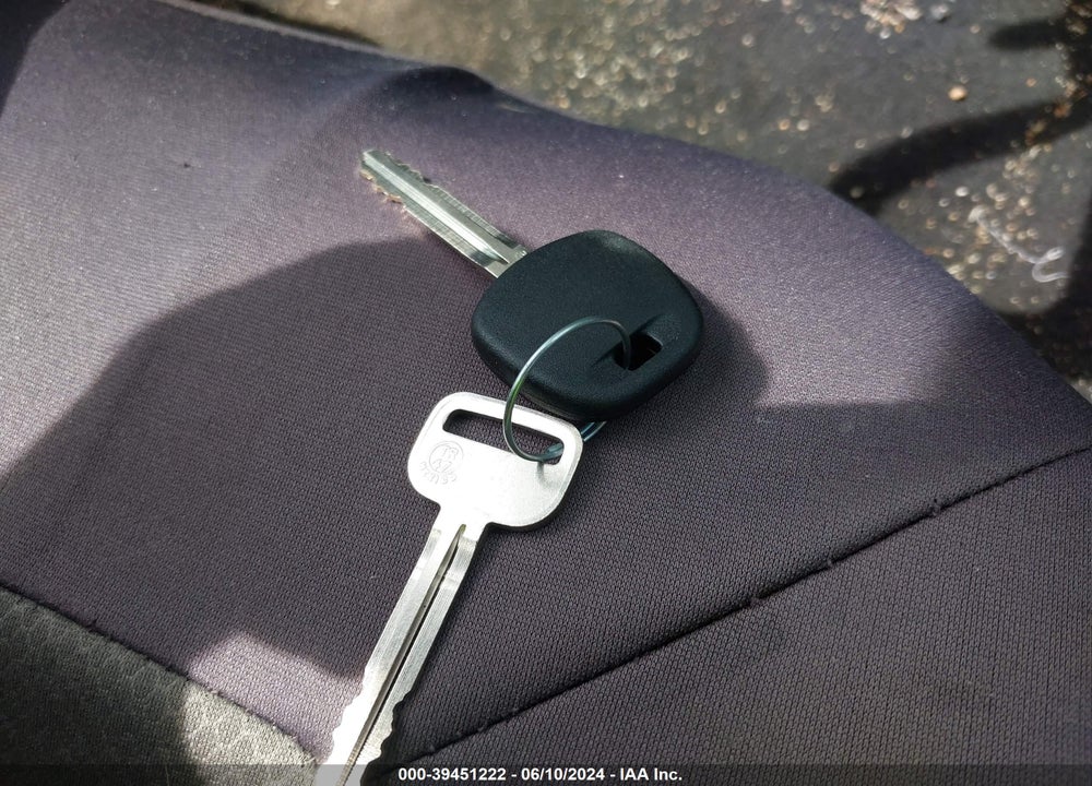 2008 SCION TC VIN: JTKDE167980225020