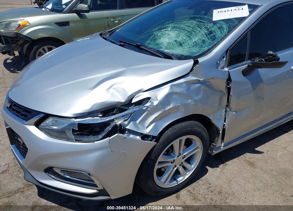 2018 CHEVROLET CRUZE LT AUTO VIN: 1G1BE5SM8J7204750