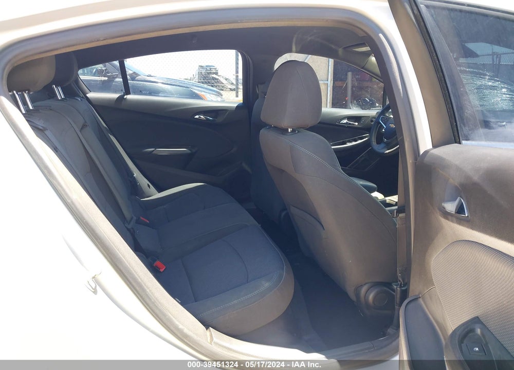 2018 CHEVROLET CRUZE LT AUTO VIN: 1G1BE5SM8J7204750