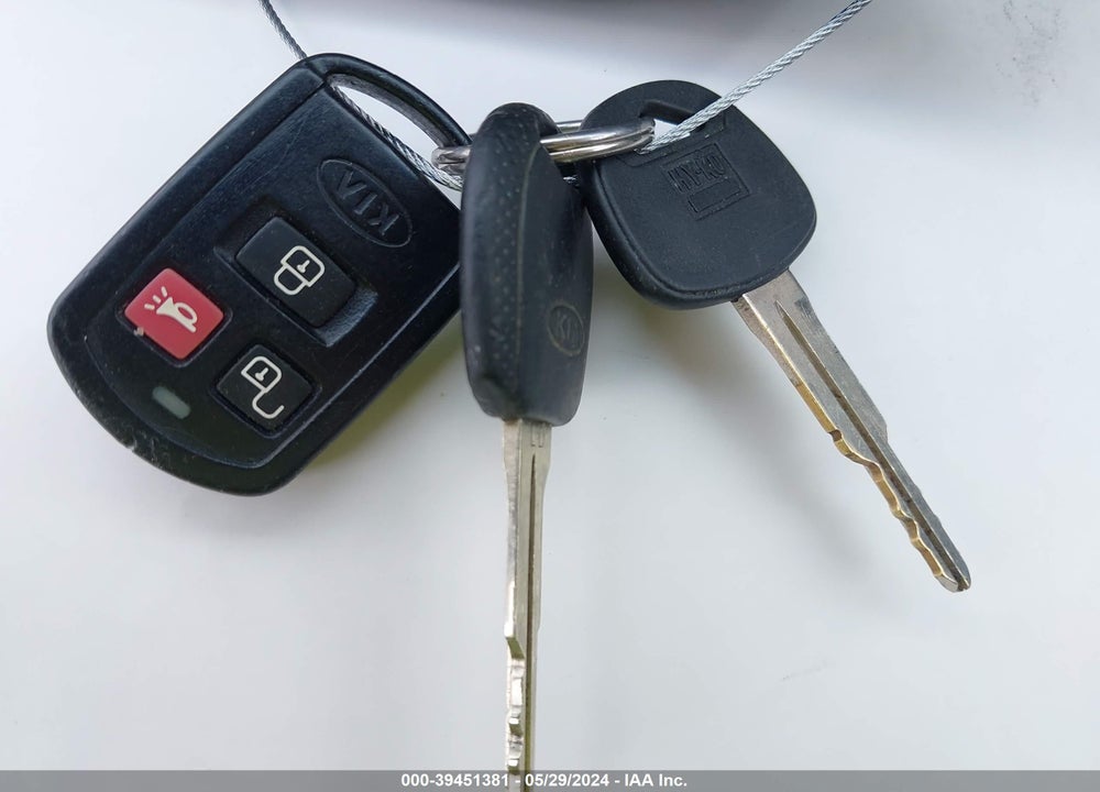 2006 KIA SPECTRA5 VIN: KNAFE161X65262957