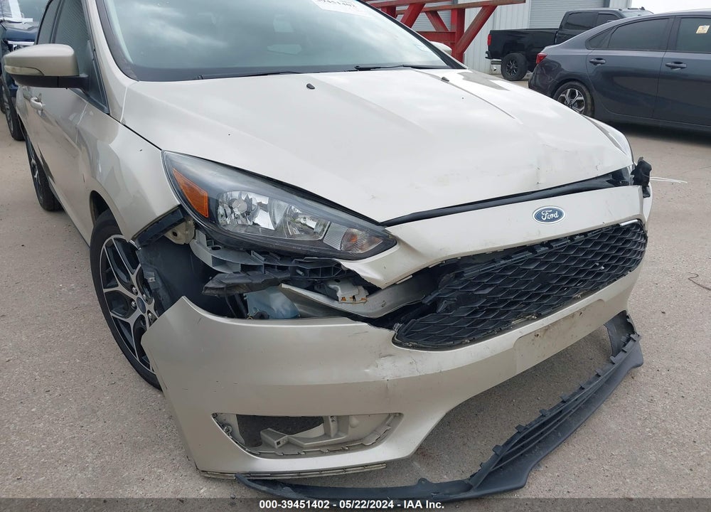 2018 FORD FOCUS SEL VIN: 1FADP3H24JL204228