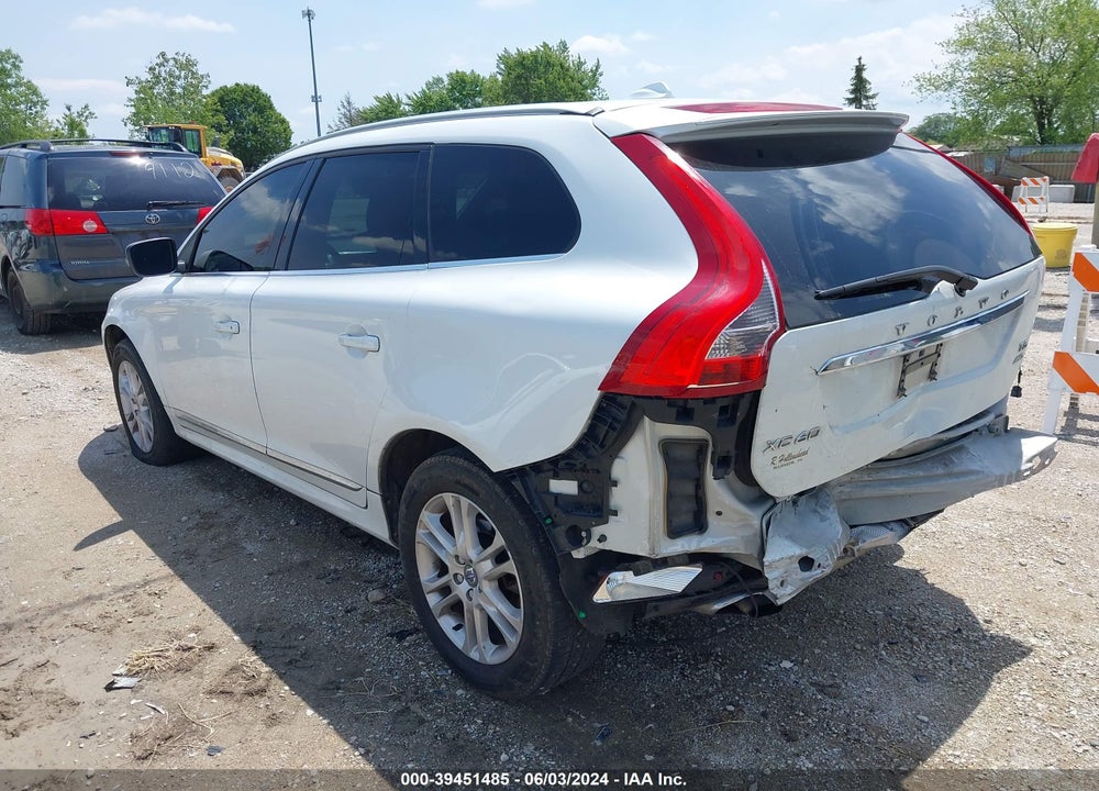 2016 VOLVO XC60 T5 PREMIER VIN: YV4612RK8G2783670