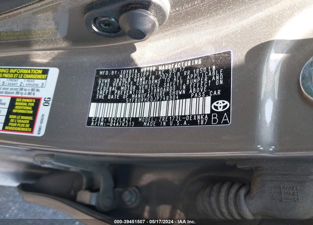 2018 TOYOTA COROLLA XLE VIN: 5YFBURHE0JP748904