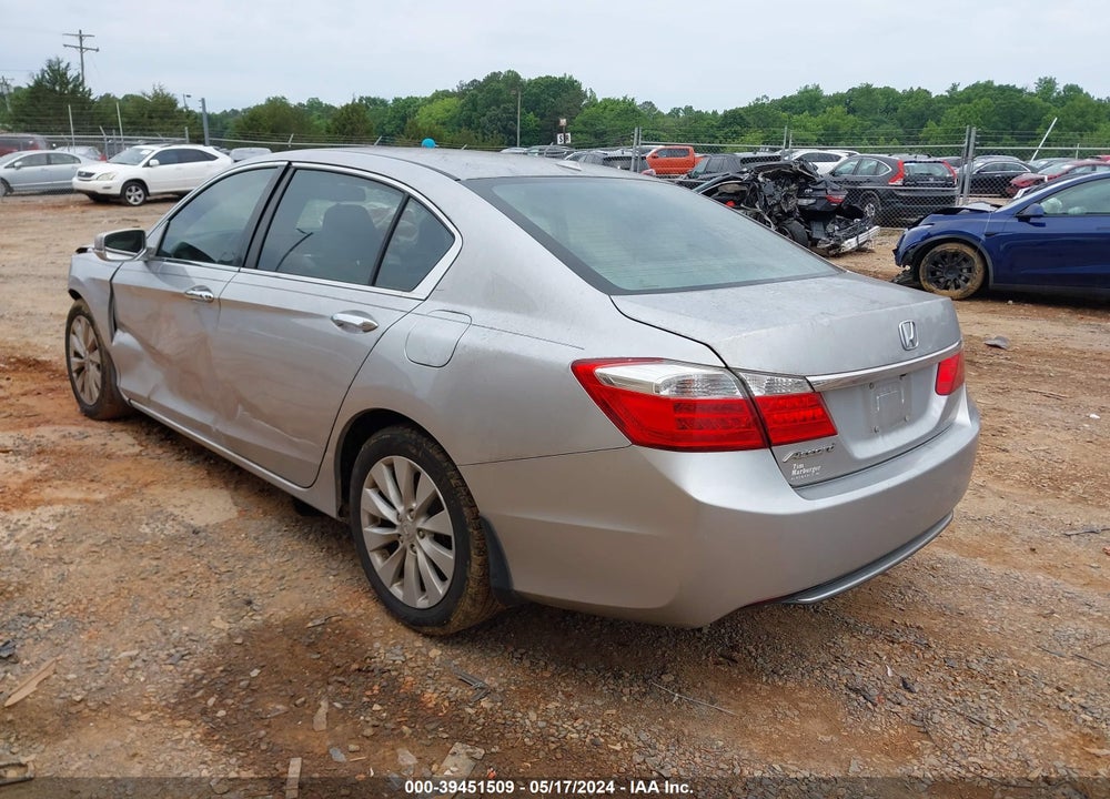 2015 HONDA ACCORD EX-L VIN: 1HGCR2F82FA168013