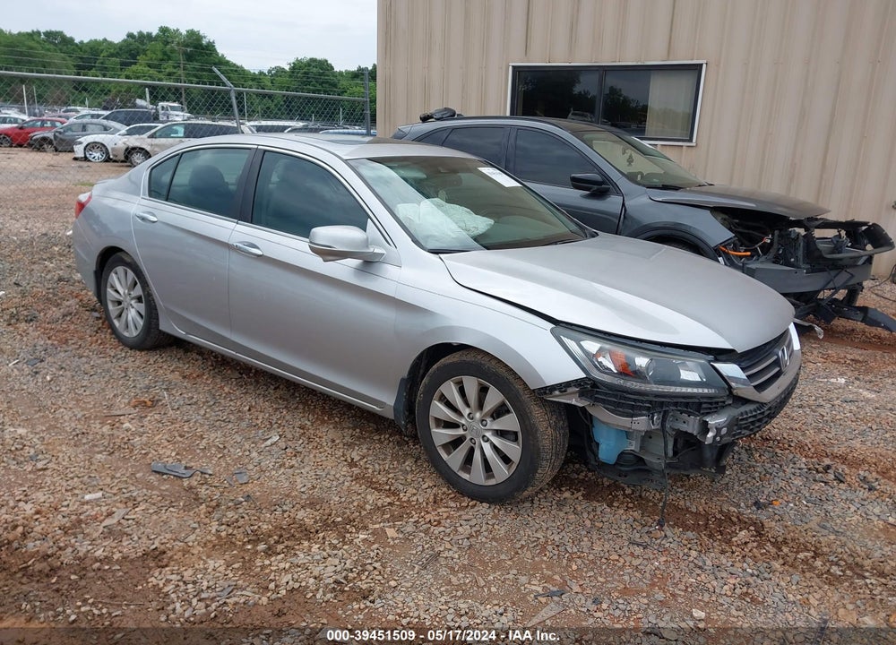 2015 HONDA ACCORD EX-L VIN: 1HGCR2F82FA168013
