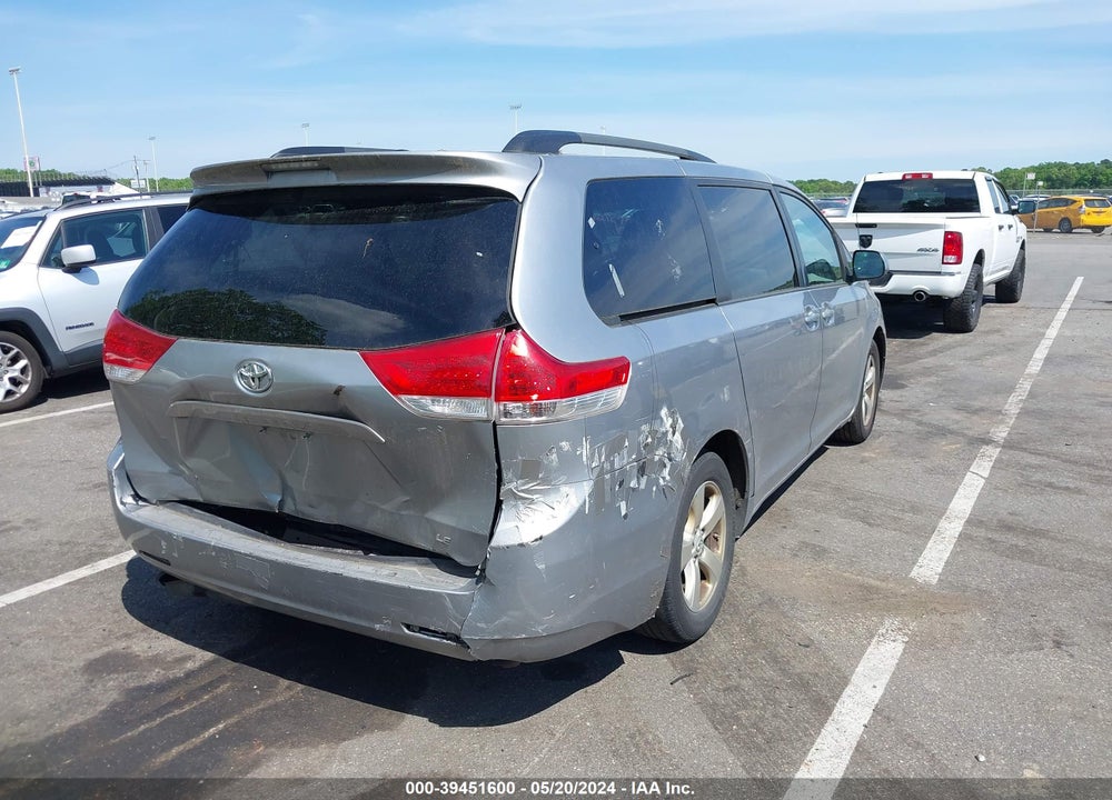 2013 TOYOTA SIENNA LE V6 8 PASSENGER VIN: 5TDKK3DC3DS337872